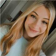 Estudiante de psicologia, con amplios conocimientos en biologia y matematicas